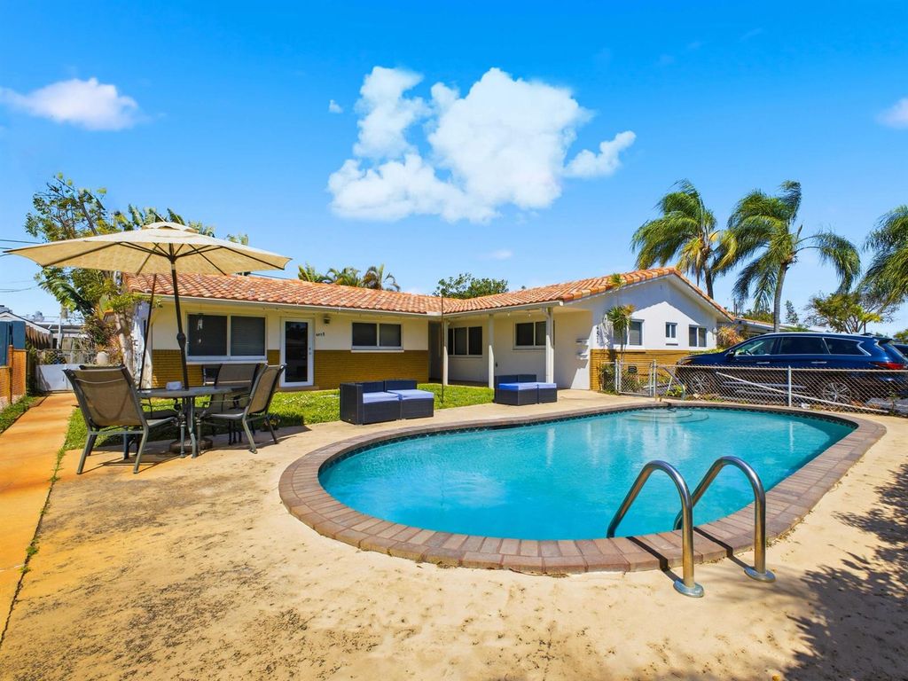 451 SE 1st Avenue A & B, Pompano Beach, FL 33060