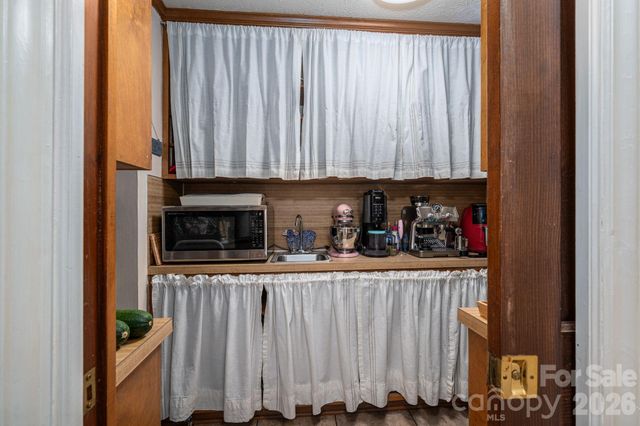 2410 Monticello Drive, Gastonia, NC 28056