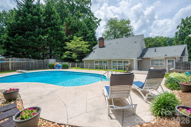 2410 Monticello Drive, Gastonia, NC 28056
