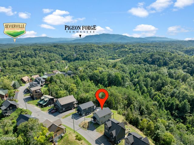 2107 Eagle Feather Drive, Sevierville, TN 37862