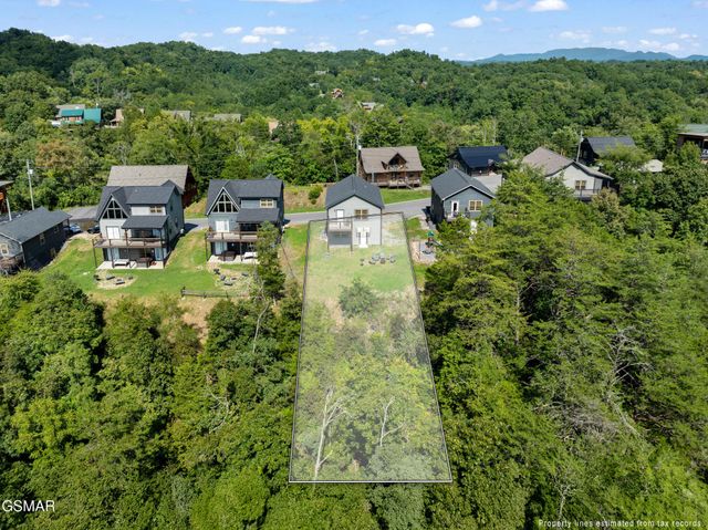 2107 Eagle Feather Drive, Sevierville, TN 37862