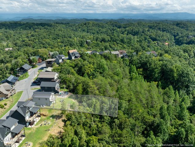2107 Eagle Feather Drive, Sevierville, TN 37862