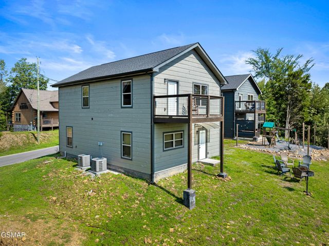 2107 Eagle Feather Drive, Sevierville, TN 37862