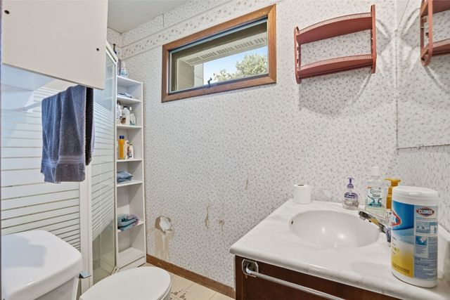 105 Harrison Street SE, Cascade, IA 52033