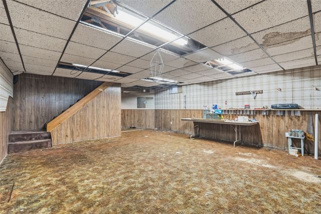 105 Harrison Street SE, Cascade, IA 52033