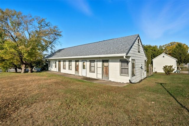 105 Harrison Street SE, Cascade, IA 52033