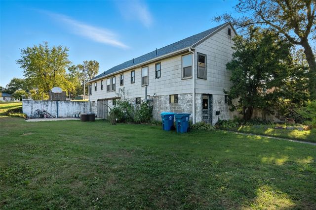 105 Harrison Street SE, Cascade, IA 52033