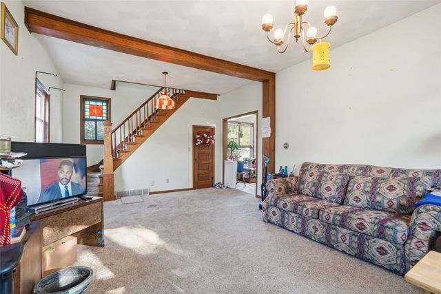 105 Harrison Street SE, Cascade, IA 52033