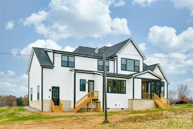 3874 Hickory Highway, Statesville, NC 28677
