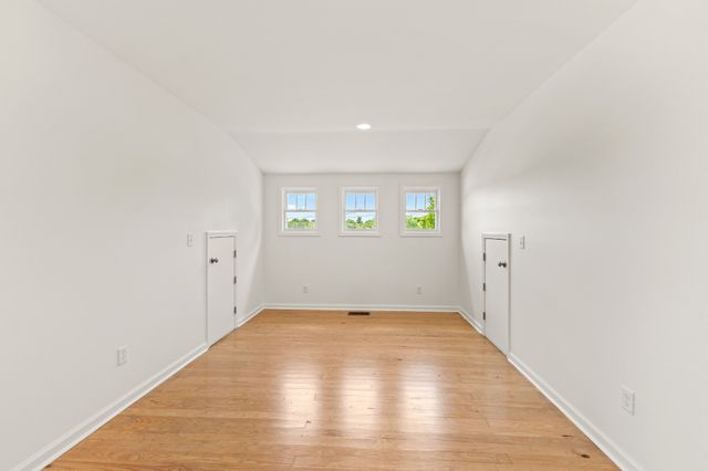 3217 Church St, Burns, TN 37029