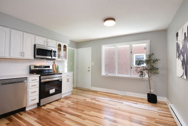 141 Wesley Avenue, Oak Park, IL 60302
