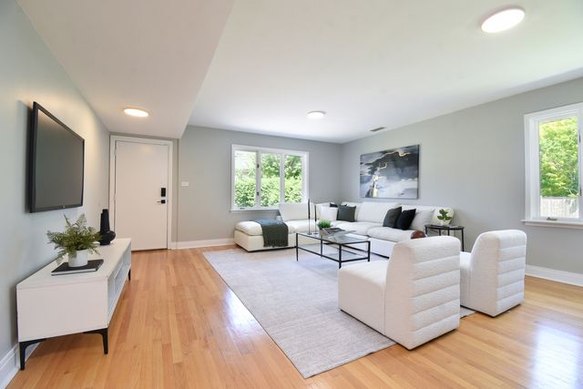 141 Wesley Avenue, Oak Park, IL 60302