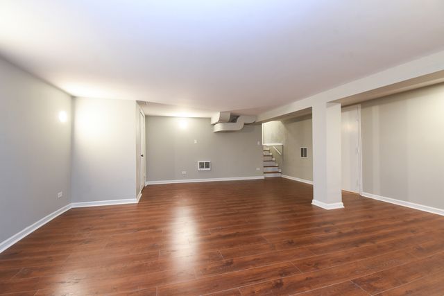 141 Wesley Avenue, Oak Park, IL 60302