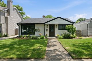 905 N Douglas Avenue, Arlington Heights, IL 60004