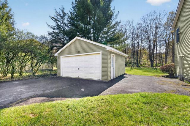 35 Cora Rose Lane, Huguenot, NY 12746