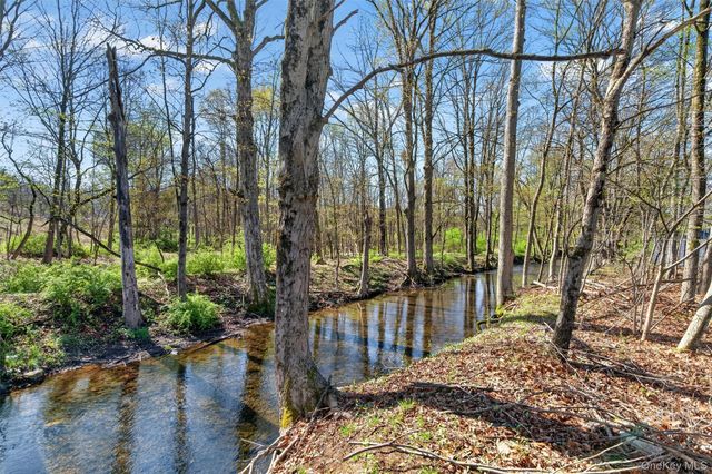 35 Cora Rose Lane, Huguenot, NY 12746