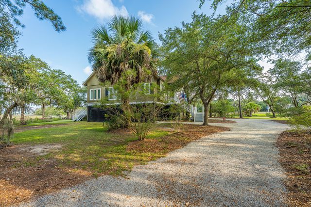 925 Edding Creek Drive, Edisto Island, SC 29438