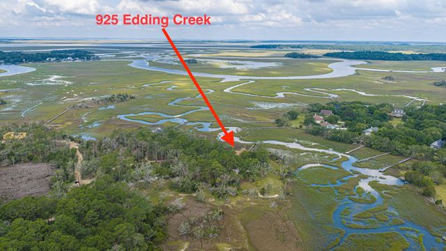 925 Edding Creek Drive, Edisto Island, SC 29438