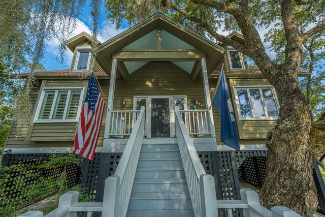925 Edding Creek Drive, Edisto Island, SC 29438
