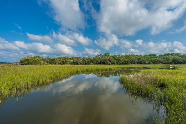 925 Edding Creek Drive, Edisto Island, SC 29438