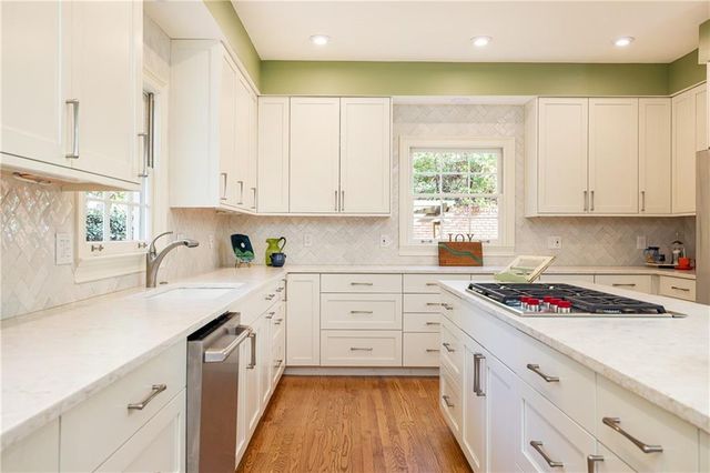 9275 Stonemist Trace, Roswell, GA 30076