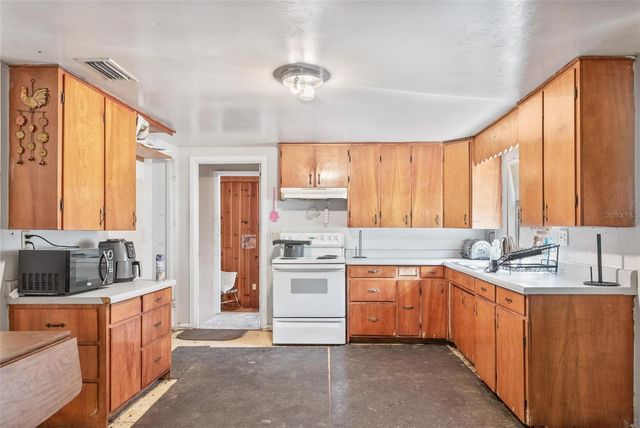 4849 GRAND AVENUE, De Leon Springs, FL 32130