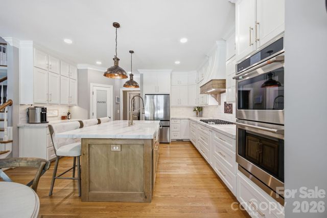 6263 Chamar Circle, Kannapolis, NC 28081
