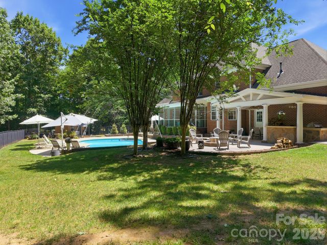 6263 Chamar Circle, Kannapolis, NC 28081