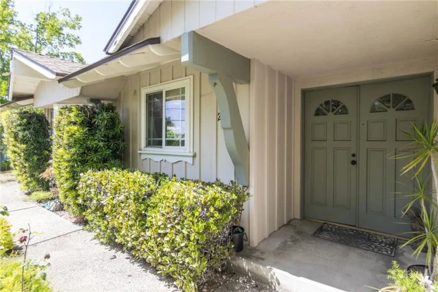 2115 Normanton Drive, La Canada Flintridge, CA 91011