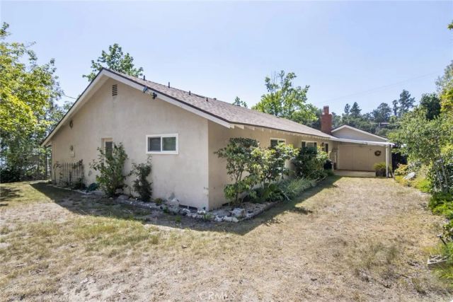 2115 Normanton Drive, La Canada Flintridge, CA 91011
