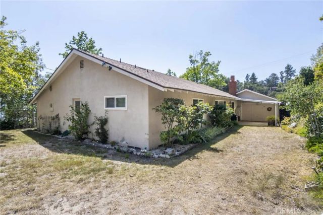 2115 Normanton Drive, La Canada Flintridge, CA 91011