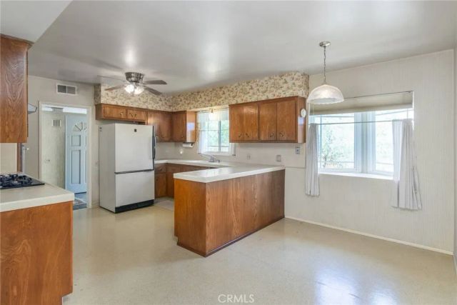 2115 Normanton Drive, La Canada Flintridge, CA 91011