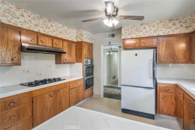 2115 Normanton Drive, La Canada Flintridge, CA 91011