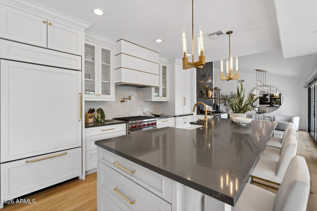 Image 17 of property listing at 5525 E LINCOLN Drive 104, Paradise Valley, AZ 85253