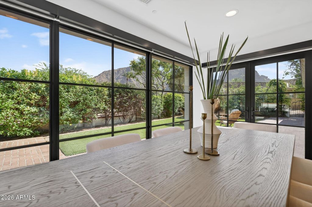 Image 19 of property listing at 5525 E LINCOLN Drive 104, Paradise Valley, AZ 85253