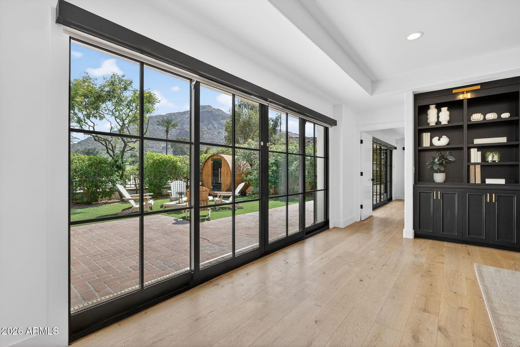 Image 25 of property listing at 5525 E LINCOLN Drive 104, Paradise Valley, AZ 85253