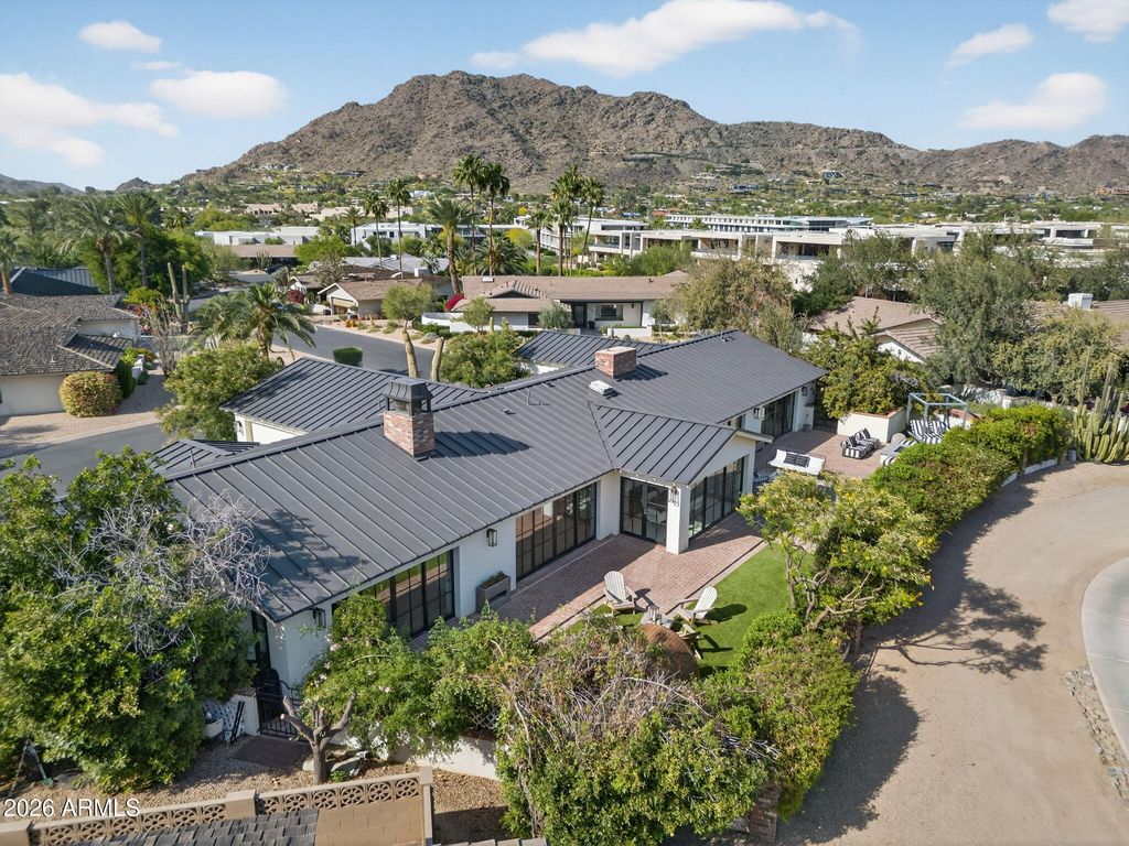 Image 46 of property listing at 5525 E LINCOLN Drive 104, Paradise Valley, AZ 85253