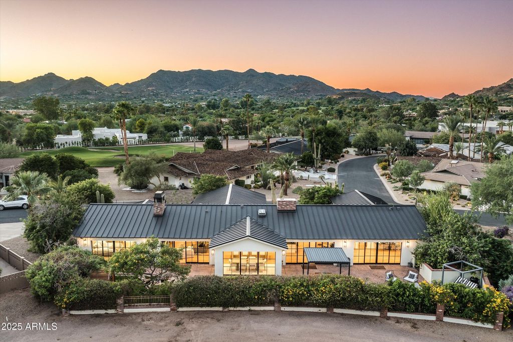 Image 47 of property listing at 5525 E LINCOLN Drive 104, Paradise Valley, AZ 85253