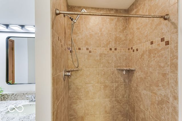 11903 Corbin Drive, Fishers, IN 46038