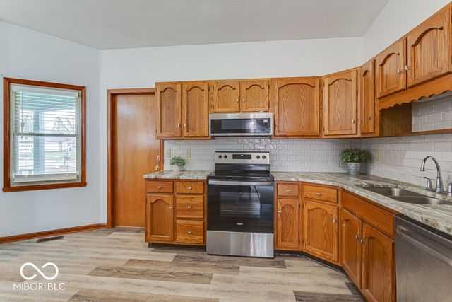 11903 Corbin Drive, Fishers, IN 46038