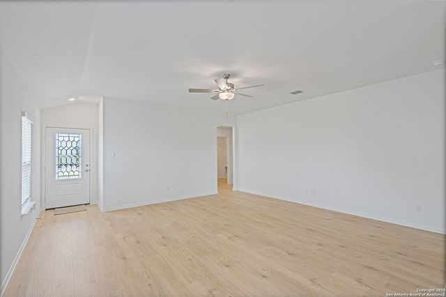 15014 Telfaire Meadow, Von Ormy, TX 78073