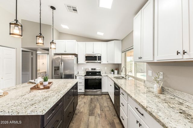 833 W NARANJA Avenue, Mesa, AZ 85210