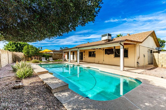 833 W NARANJA Avenue, Mesa, AZ 85210