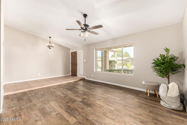 833 W NARANJA Avenue, Mesa, AZ 85210