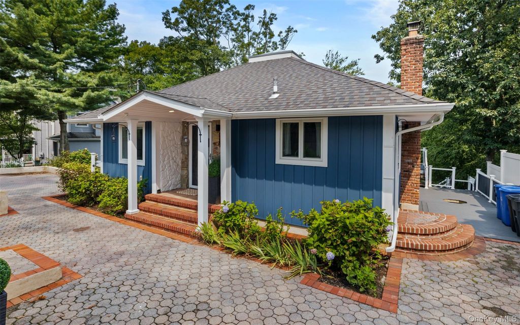 39 Potter Lane, Halesite, NY 11743 — photo 3