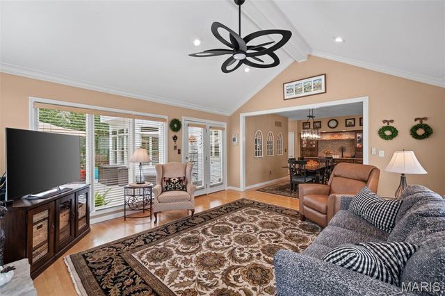 23 Bopp Lane, Town And Country, MO 63131