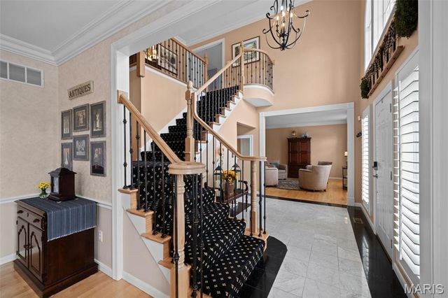 23 Bopp Lane, Town And Country, MO 63131