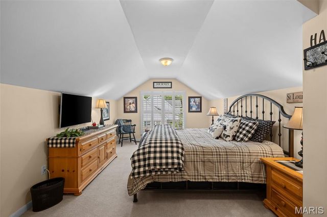 23 Bopp Lane, Town And Country, MO 63131