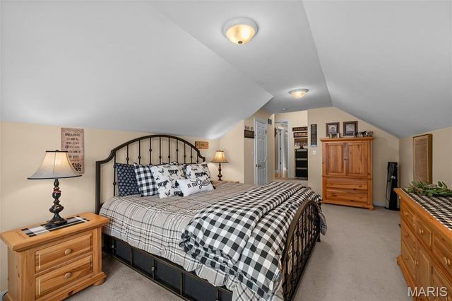 23 Bopp Lane, Town And Country, MO 63131
