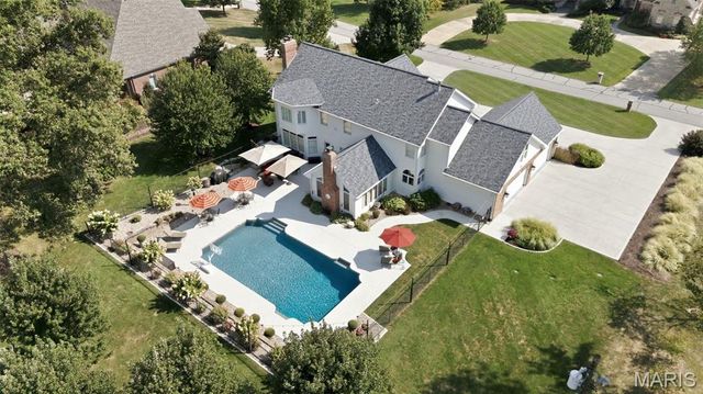23 Bopp Lane, Town And Country, MO 63131